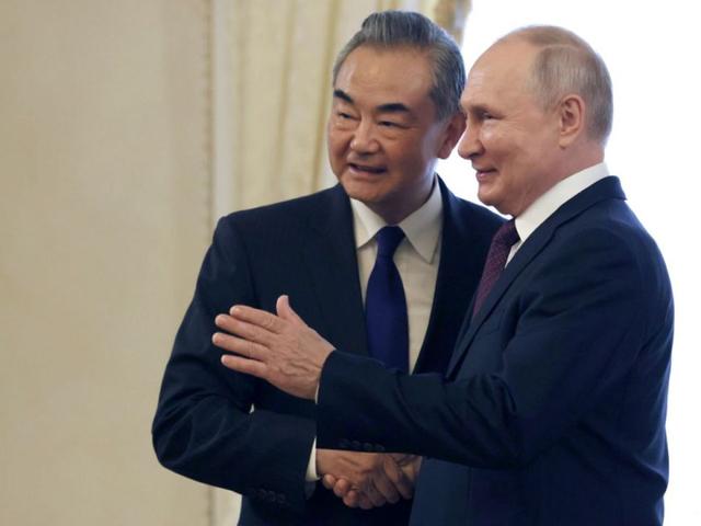 首个阻挠93阅兵的国家出现，拒绝向中国道歉，还派军机监视中方