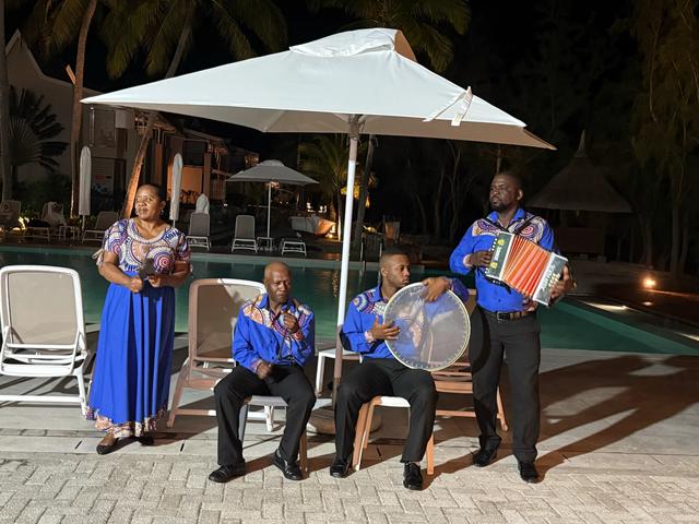 【联合国特别大师】四联程五地四首都返京