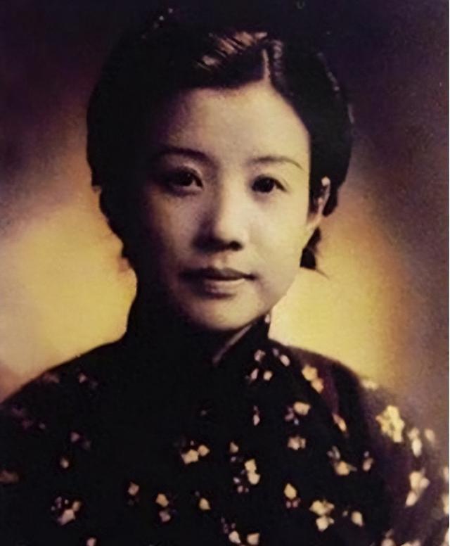 1955年，毛主席看到枪决名单后，拍案大怒：她可是咱全党的恩人！