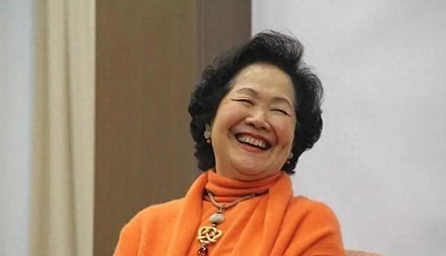 “祸港四人帮”陈方安生：如今活成一个笑话，胞弟自杀、女儿去世