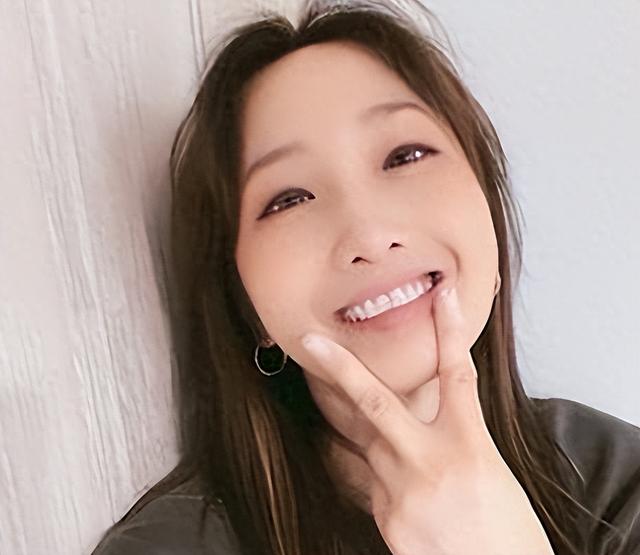 原来她早已离世，自己定墓园和寿衣，3200万遗产全给姐姐