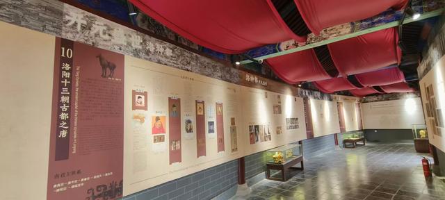 丽景门登临记：在晨光中叩问一座城