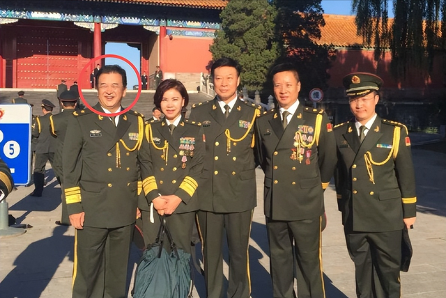 “免职风波”10年后，再看黄宏现状，才明白当初我们冤枉李双江了
