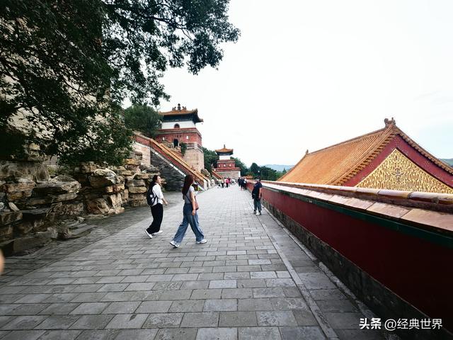 颐和园建筑之汉藏混合式佛寺建筑群——“四大部洲”