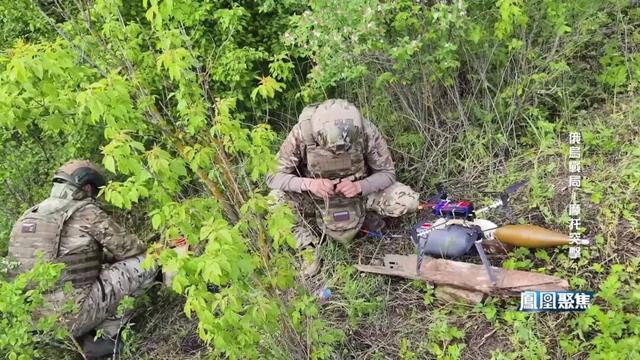 红军城战事胶着，俄乌如何把 “两轮武器” 用到极致｜凤凰聚焦