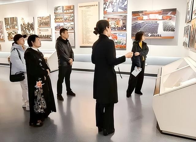 寻访雷锋滚烫足迹：一场叩击灵魂的精神朝圣​