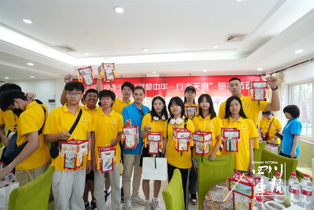 寻根中华·行走天府 | 学中医智慧、探古蜀文明、品川菜百味...... 来看周边国家华裔青少年如何“寻根”四川？