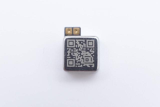 售价3999的大玩具说拆就拆！联想拯救者Legion Go S游戏掌机拆解