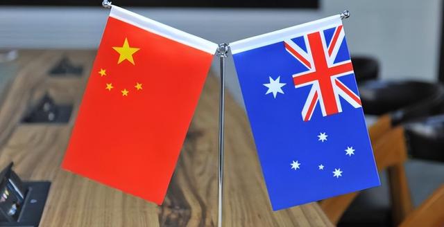 菲开首枪后，第2个攻击中国阅兵的国家出现，5万吨油菜籽白买了？
