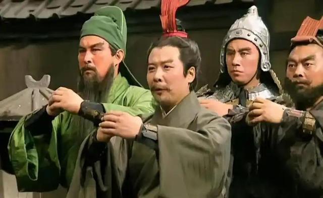 王扶林眼光毒辣！揭秘李姓演员耍大牌，后因唐国强被投诉到央视
