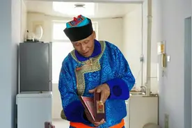 斯琴格日勒：让乌珠穆沁长调传唱得更远图片