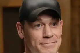 塞纳谈论WWE最被低估的选手，低谷时禁止进更衣室在垃圾桶旁换衣图片