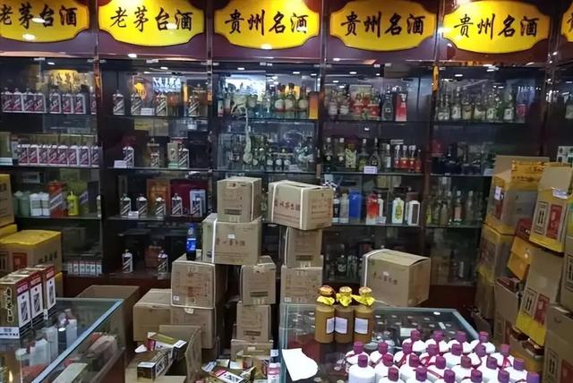 实体店纷纷倒闭，烟酒店却能日入斗金，小老板说：全靠这5点