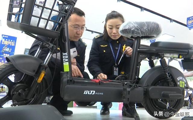 电驴涨价大几百块：别光顾着骂商家！新国标背后，你的命比钱更贵