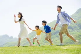 “一孩1万，二孩5万，三孩10万”，一地育儿补贴明确图片