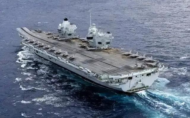 又让张召忠说中了？东拼西凑550亿建的2艘航母，如今彻底成为累赘