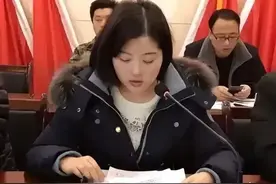 41岁李佩霞家庭揭秘：公职老公早已知情，儿子已踏入高中生活！图片