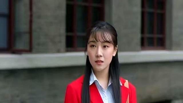 《依依向北风》直到白玉飞下跪忏悔，盛雪竹才知，父亲对她有隐瞒