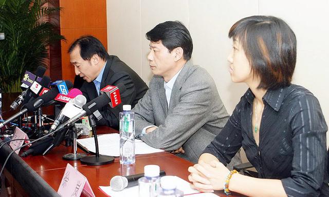 毁了王治郅，逼姚明退役，他凭一己之力让中国篮球倒退了二十年