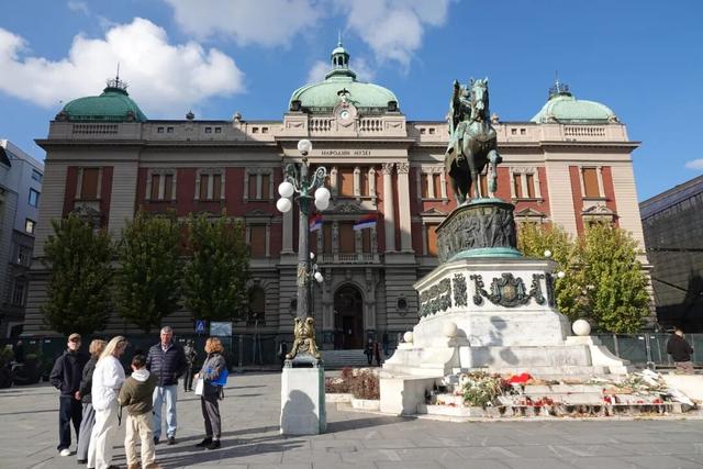 塞尔维亚，一座被轰炸过78天的城市的新生，贝尔格莱德一日游记