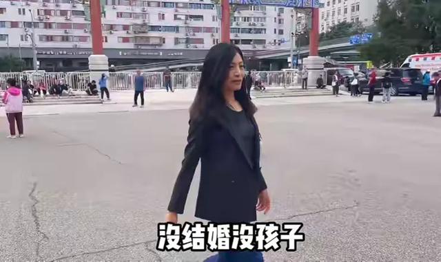 北京80万大龄剩女该何去何从？结不了婚，也回不了老家！