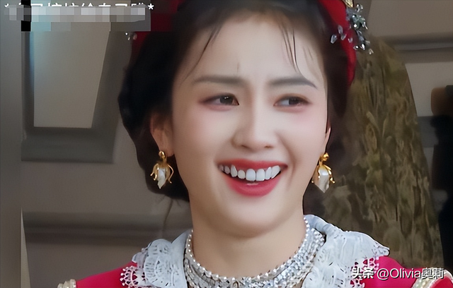 颜值高、身材好的白鹿，清新自然的长相让她从女模中脱颖而出