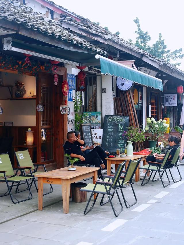 彭镇老街：烟火与秩序相拥，时光在这里慢慢流淌