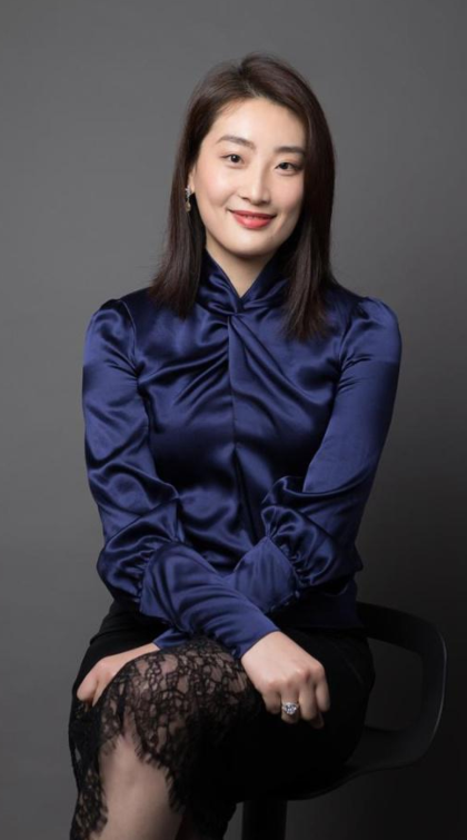 遗产风波沸沸扬扬，“一声不吭”的宗馥莉，终于不再顾忌所谓体面