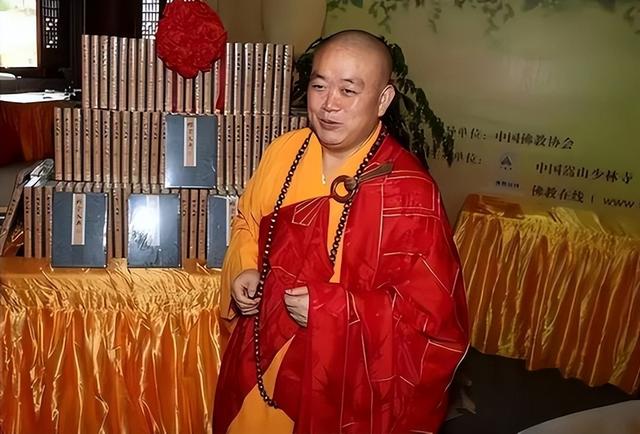 越扒越劲爆！释永信在少林寺的奢靡生活，你想都不敢想！