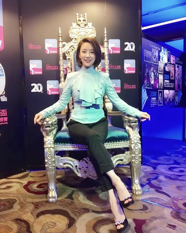潘晓婷：写真欣赏。