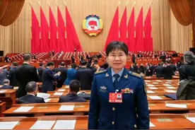 全国政协委员于巧华：国防教育应成为全民必修课图片