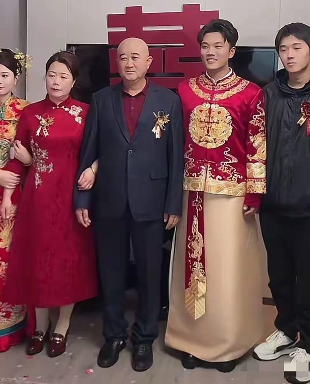 解清帅结婚才24小时，悲剧却发生了，解爸亲自发布讣告，细节曝光