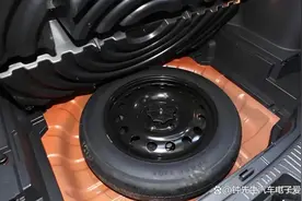 为什么新能源车取消了备胎？油车的备胎是否可以拿下来放家里？图片