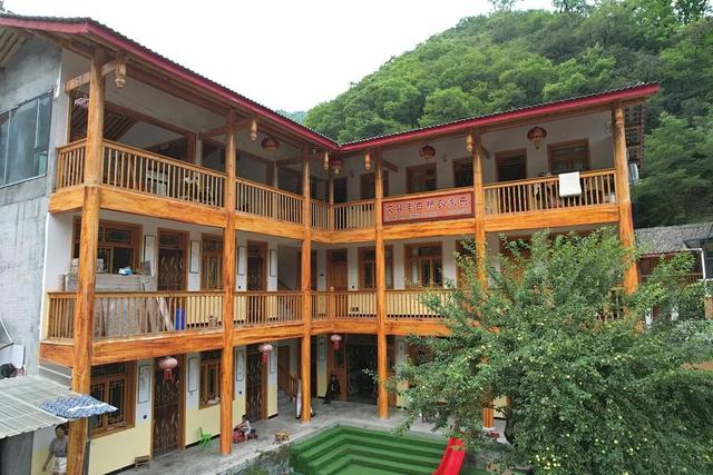 超绝盛夏避世指南！这个暑假在白马山寨找回生活本味