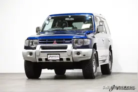 逝去的猫王，三菱帕杰罗V45图片