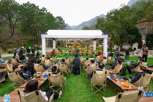 山西文旅星推官携《太行十三行》亮相新华网思客年会