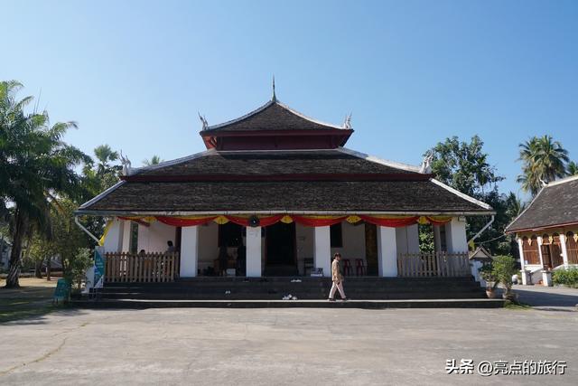 搭乘高铁去老挝，老挝旅行日记：琅勃拉邦（阿汉寺、迈佛寺）