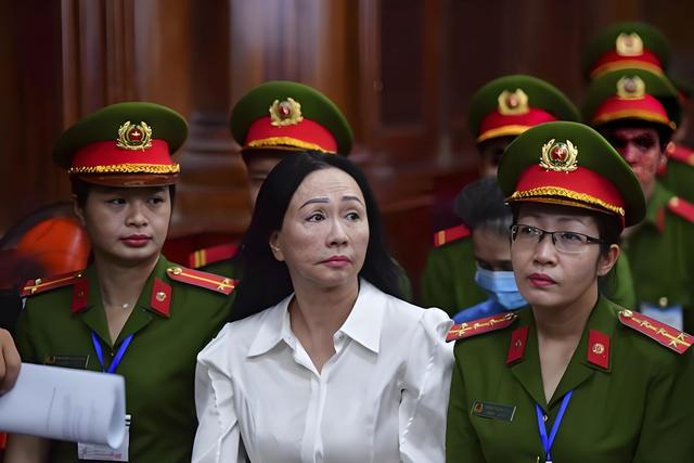 她被判死刑后，愿捐554亿帮国家赚钱，只求饶自己一命，结局如何