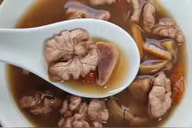 就是喝了这碗汤，终于不会半夜起来尿尿了，可以一觉睡到大天亮了图片