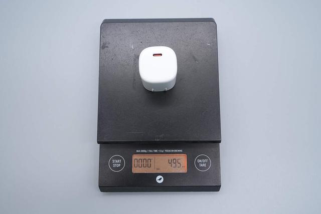 小米新款45W氮化镓小布丁充电器拆解，这些不同点需要注意