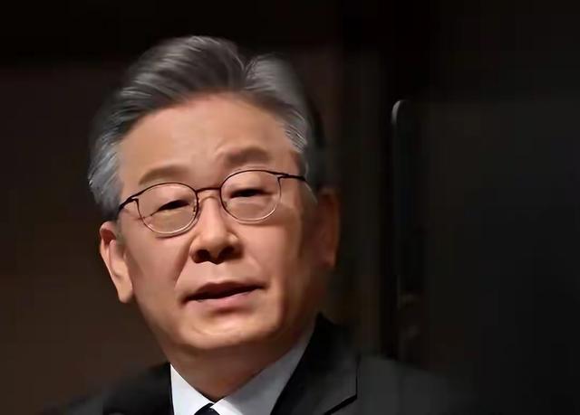 首尔爆发反华游行，韩国人疑惑：为什么中国人没有一丁点害怕？