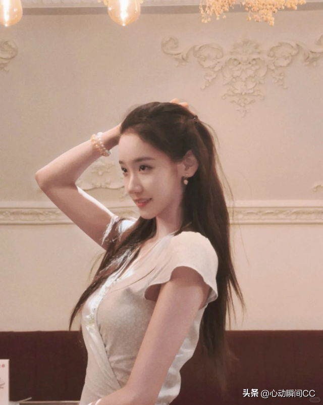 ‌北舞校花周静波：‌172cm的舞蹈精灵，治愈系笑容成她的标志！
