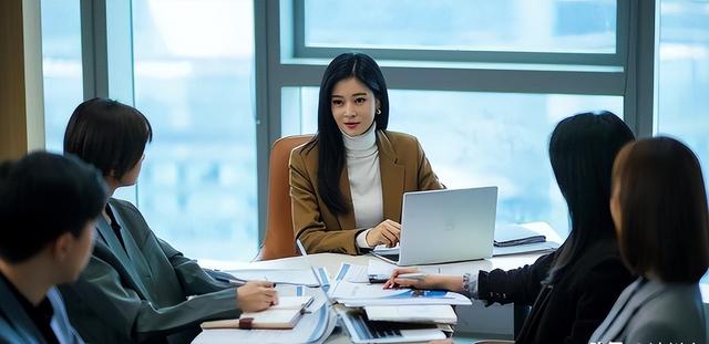 全国出生人口断崖：21年1062万人，24年954万，25年令人意想不到