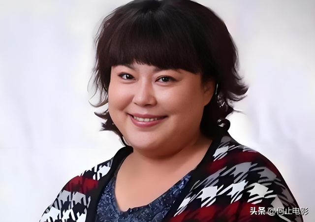经历三次婚姻，老公一个比一个小，如今患癌，53岁与女儿相互依靠