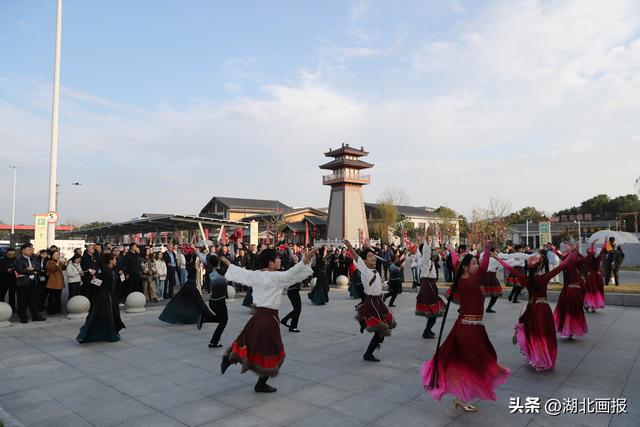 长江文化耀荆楚 中华民族一家亲——湖北省举办“阅长江 道中华”中华民族共有精神家园建设主题文化活动