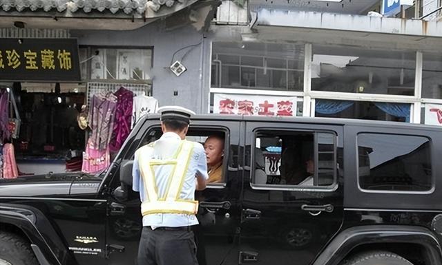 果然不简单！释永信被捕5天，亲弟被曝失联，难怪资产没曝光