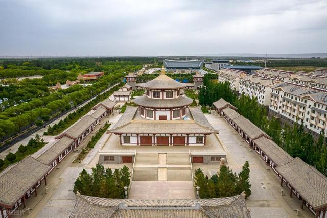 甘肃面积最大地级市，比山西+北京+上海+天津加起来还大