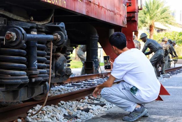 三条高铁并行！桥下还有“宝藏”，等你发现！