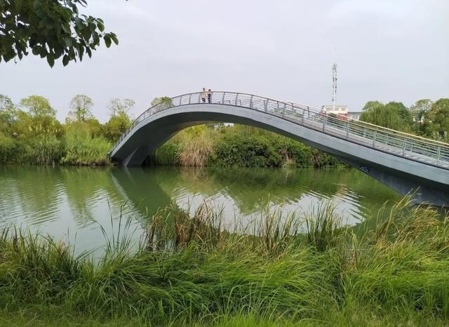 冬日暖阳享受假日时光