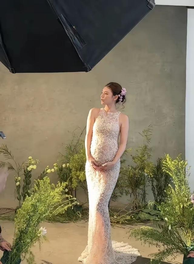 筱梅提前报喜：小宝贝迫不及待，奔赴新年与温暖 第3张